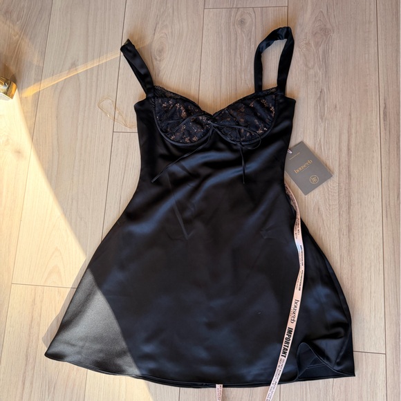 NWOT House of CB Adriana Black Lace-Trim Mini Dress - Picture 2 of 2